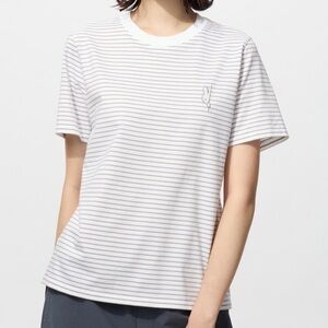 🐰Uniqlo UT Graphic T-shirt